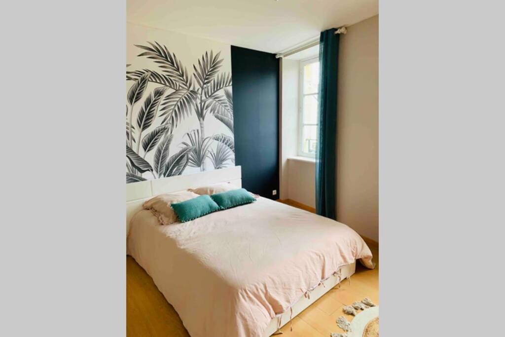 La Roseraie De L Arguenon, Appartement Charmant Centre Ville Jugon-les-Lacs Екстериор снимка