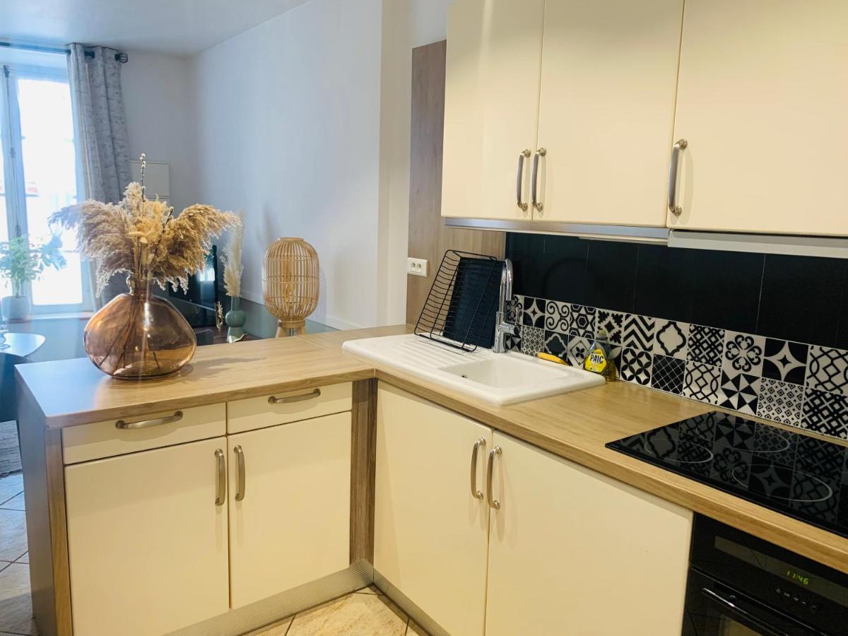 La Roseraie De L Arguenon, Appartement Charmant Centre Ville Jugon-les-Lacs Екстериор снимка