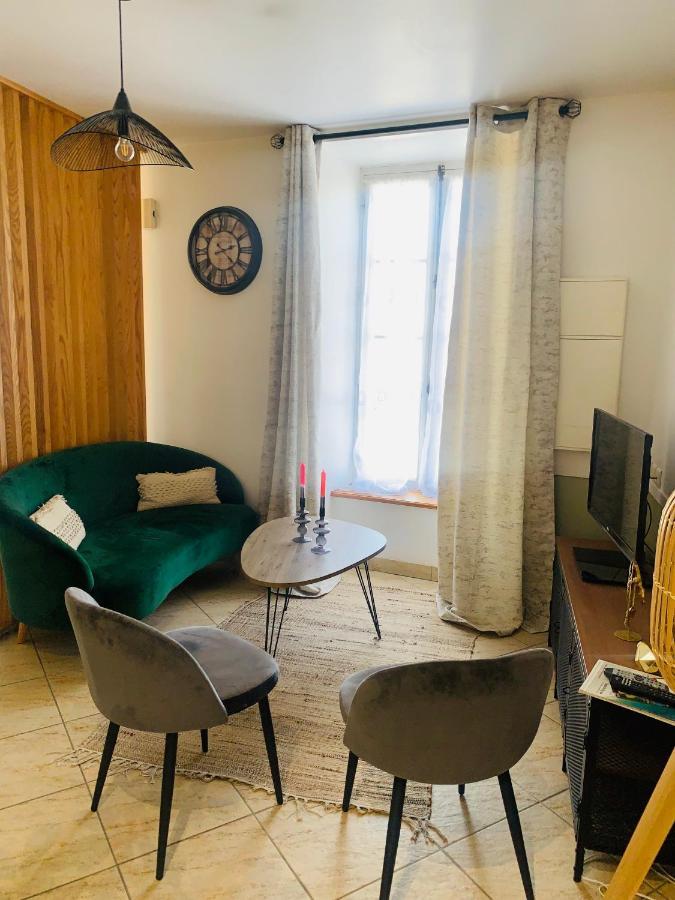La Roseraie De L Arguenon, Appartement Charmant Centre Ville Jugon-les-Lacs Екстериор снимка